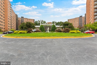 The Towers unit 801W, Washington, DC 20016 - photo 4