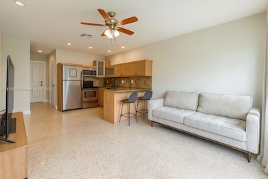 2125 NE 14th Ave unit 2, Wilton Manors, FL 33305 - photo 5