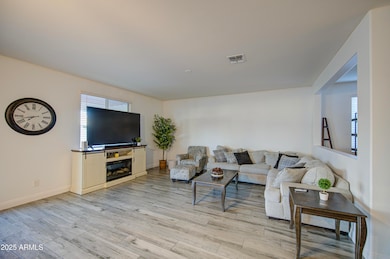 10426 W Crown King Rd, Tolleson, AZ 85353 - photo 5