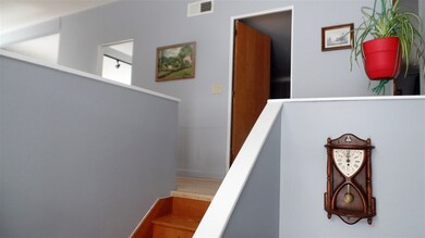 30 Maplewood Ave, Barre, VT 05641 - photo 3