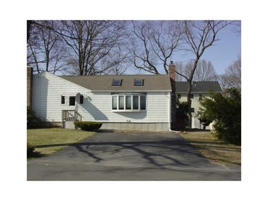 354 Buttonwoods Ave, Warwick, RI 02886 - photo 2