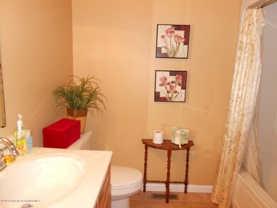 103 Beverly B 1b Dr, Archbald, PA 18403 - photo 7