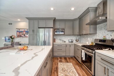 2290 Bigelow Ave Simi Valley-large-011-0
