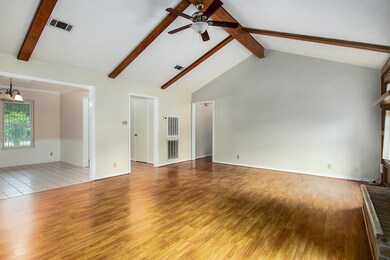 18819 Meadow Ln, Tomball, TX 77377 - photo 5