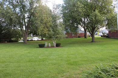 1656 Castbourne Ct, Wheaton, IL 60189 - photo 7