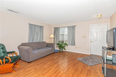 621 Cembra Dr, Greenwood, IN 46143 - photo 5