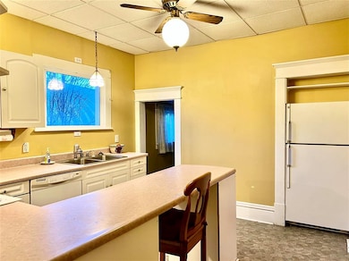 965 Harrison St unit 965 Harrison Street, Milton, WV 25541 - photo 7