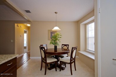 3927 Hunters Lake Cir E, Jacksonville, FL 32210 - photo 5