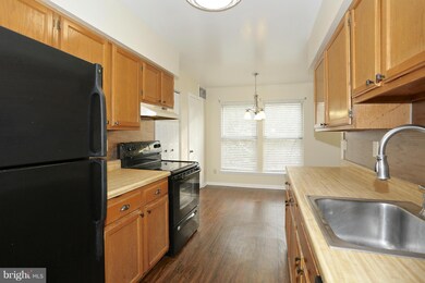 20068 Appledowre Cir unit 248, Germantown, MD 20876 - photo 6