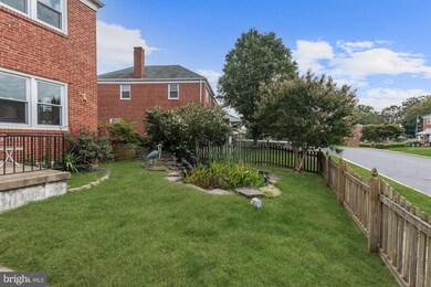 411 Grovethorn Rd, Middle River, MD 21220 - photo 2