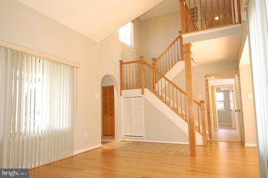 11704 Flints Grove Ln, North Potomac, MD 20878 - photo 4