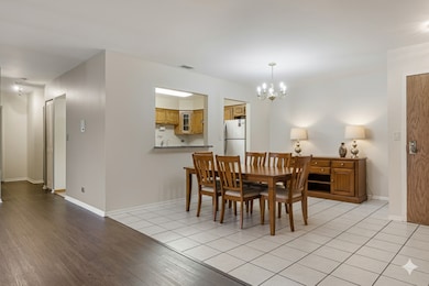 Farmingdale Terrace unit 103, Darien, IL 60561 - photo 6