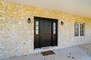 673 Brandy Way, Cincinnati, OH 45244 - photo 4