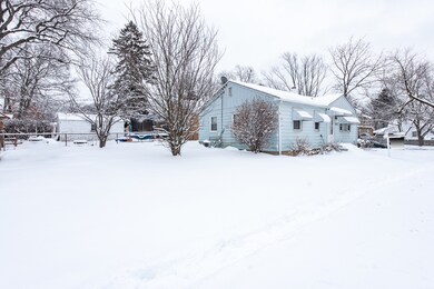 1122 W Atlantic Ave, Waukegan, IL 60085 - photo 6