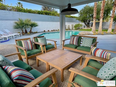 444 E Glen Cir N, Palm Springs, CA 92262 - photo 6