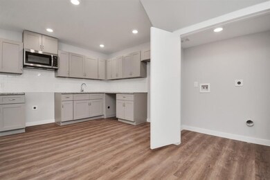 1015 North Ln, Houston, TX 77088 - photo 2