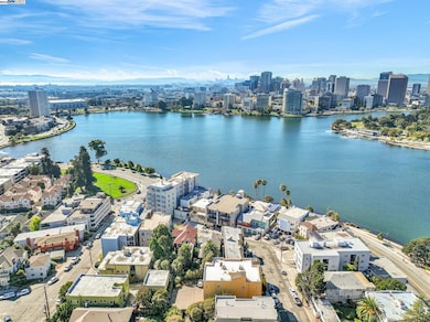 400 Wayne Ave unit 1, Oakland, CA 94606 - photo 4