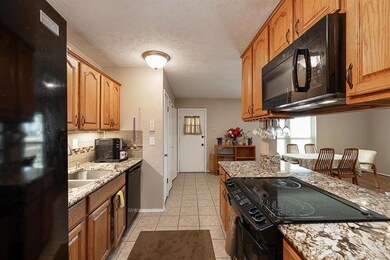 7436 Sandhurst Ln S, North Richland Hills, TX 76182 - photo 7