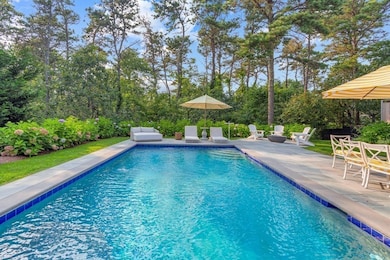 70 Marthas Rd, Edgartown, MA 02539 - photo 2