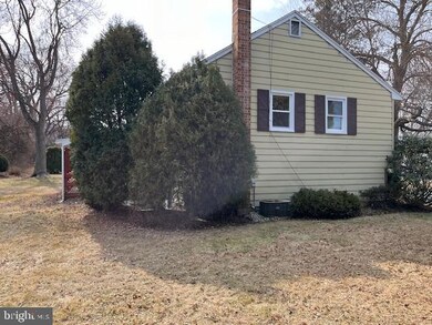 2609 Avon Ave, Reading, PA 19608 - photo 3