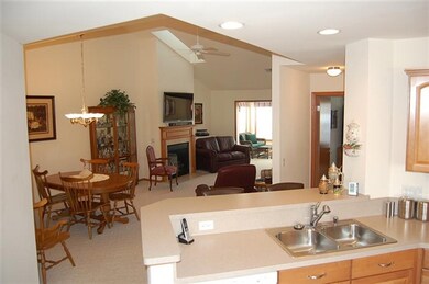 14 Northlight Way unit 3, Fitchburg, WI 53711 - photo 4