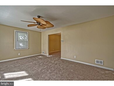 453 Elm Ave, Woodbury, NJ 08096 - photo 4