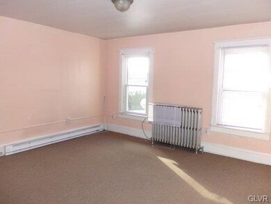 855 N Sherman St unit 2, Allentown, PA 18109 - photo 2