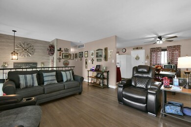 7-web-or-mls-5430-roche-dr