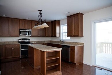 885 Fieldstone Trail unit 48, Easton, PA 18040 - photo 3