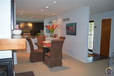 2701 SW Boswell Ave, Topeka, KS 66611 - photo 6