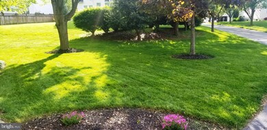 5631 Compton Ln, Sykesville, MD 21784 - photo 2