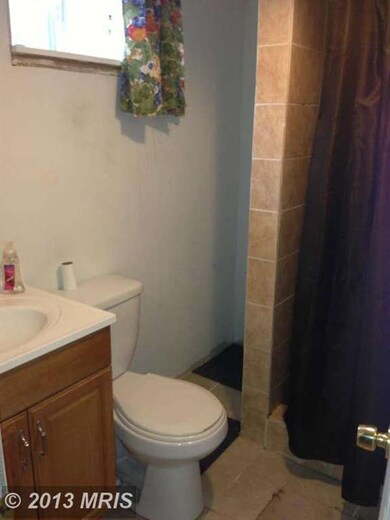 5642 Fenwick Dr, Alexandria, VA 22303 - photo 5