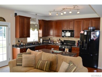 Great Kitchen with upgraded countertops, sink and 