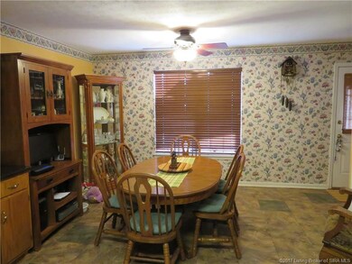 Eat-In Kitchen