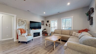 314 Hilltop Dr, Shelbyville, TN 37160 - photo 4