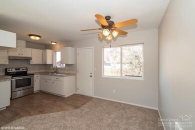 3003 SW Quartz Ave, Redmond, OR 97756 - photo 5