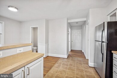 722 Edmondson Ave, Catonsville, MD 21228 - photo 4