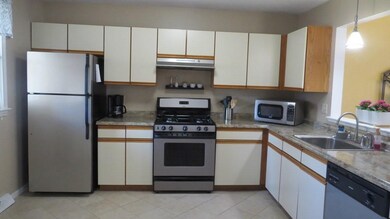 27 Lamplighter Ln unit 27, South Easton, MA 02375 - photo 3