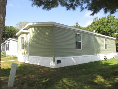 19 Parakeet Hill Dr unit 180, Lake Orion, MI 48359 - photo 2