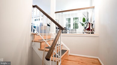 12940B Grays Pointe Rd unit B, Fairfax, VA 22033 - photo 3