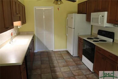 110 Halifax Rd, Savannah, GA 31410 - photo 6