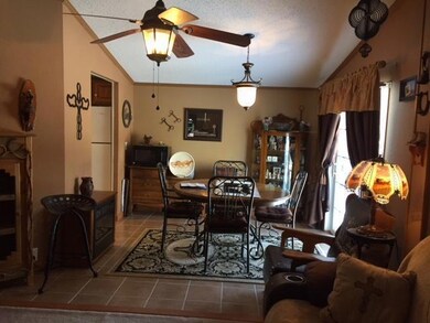 215 E Deer St, Mandan, ND 58554 - photo 6