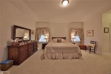 1647 Fieldstone St, Allentown, PA 18106 - photo 7