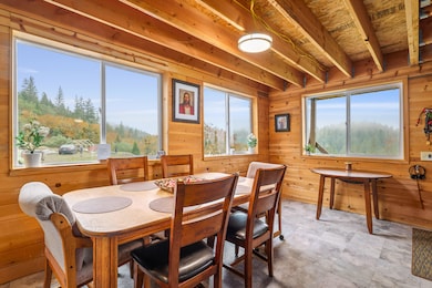 311 Grays Creek Rd, Grants Pass, OR 97527 - photo 7