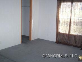 51 Bittersweet Dr, Hendersonville, NC 28792 - photo 5