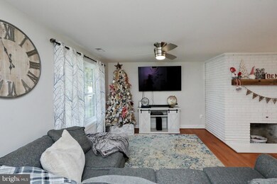 29766 Wilson Rd, Mechanicsville, MD 20659 - photo 4