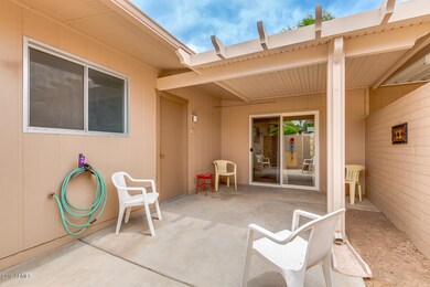 10585 W Palmeras Dr unit K, Sun City, AZ 85373 - photo 5