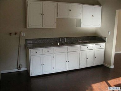 rear unit kitchen