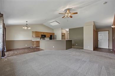 3737 Monarch Dr SW, Cedar Rapids, IA 52404 - photo 5