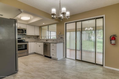 47A Dover Rd unit 47A, Monroe Township, NJ 08831 - photo 2